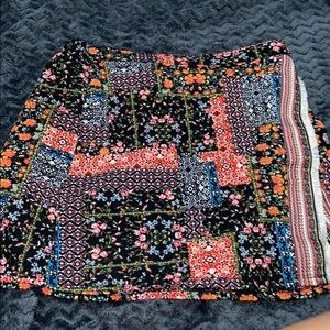 Cute retro Skirt w slit